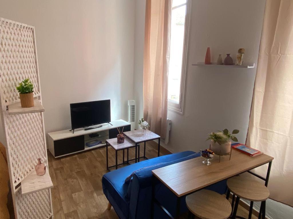 Le Belfort 1 Studio Lumineux Quartier Historique Les Halles 나르본 외부 사진